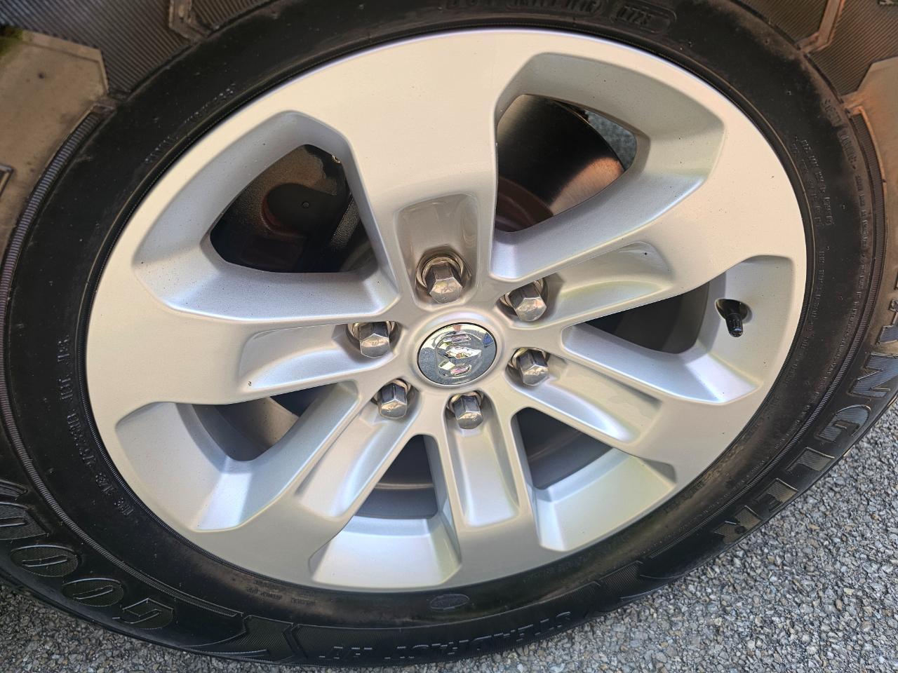 RAM 1500 Laramie 4x4 Crew Cab 5'7" Box 2019