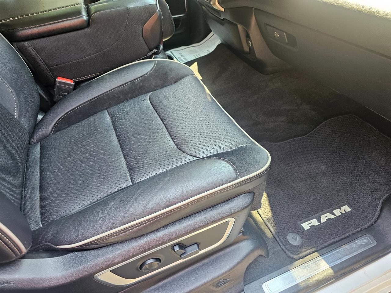 RAM 1500 Laramie 4x4 Crew Cab 5'7" Box 2019