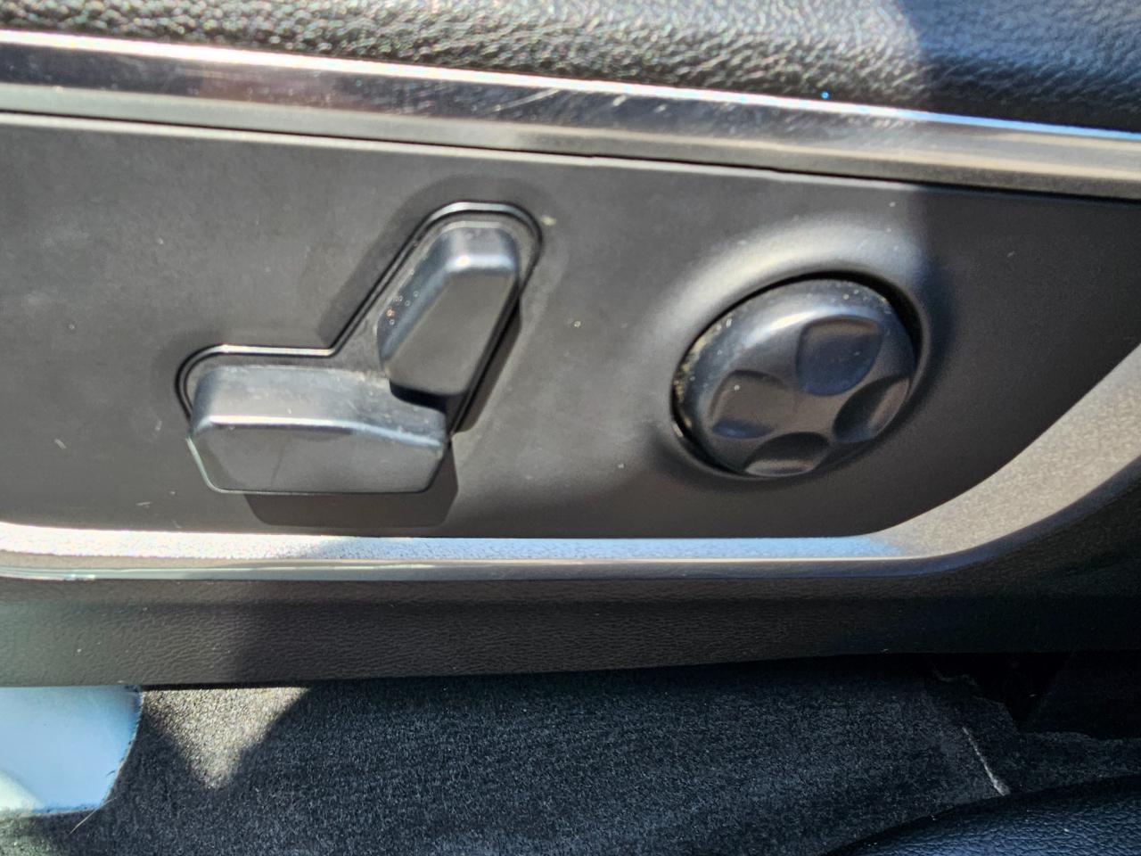 RAM 1500 Laramie 4x4 Crew Cab 5'7" Box 2019