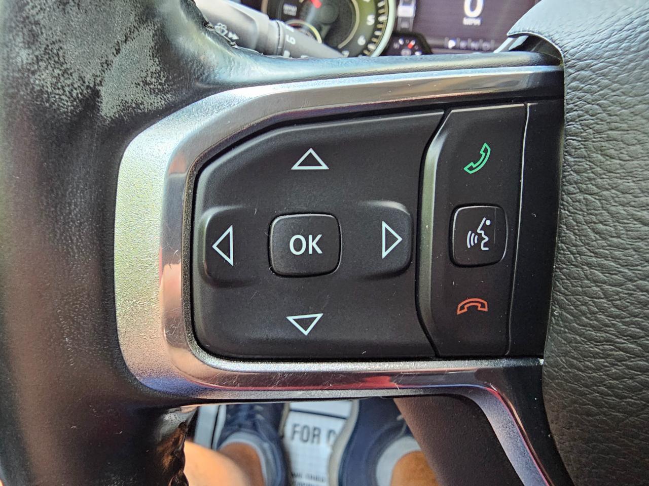 RAM 1500 Laramie 4x4 Crew Cab 5'7" Box 2019