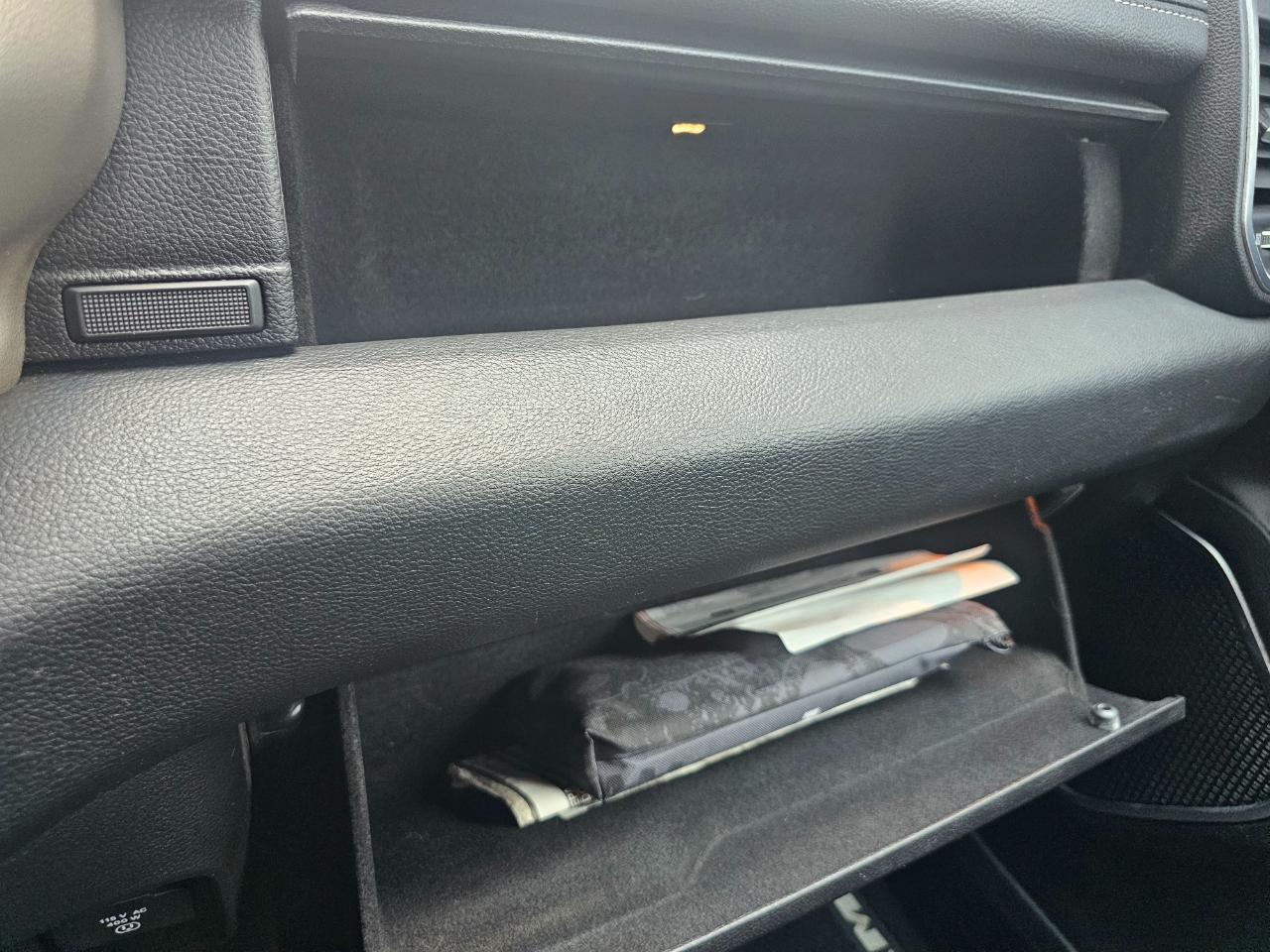 RAM 1500 Laramie 4x4 Crew Cab 5'7" Box 2019