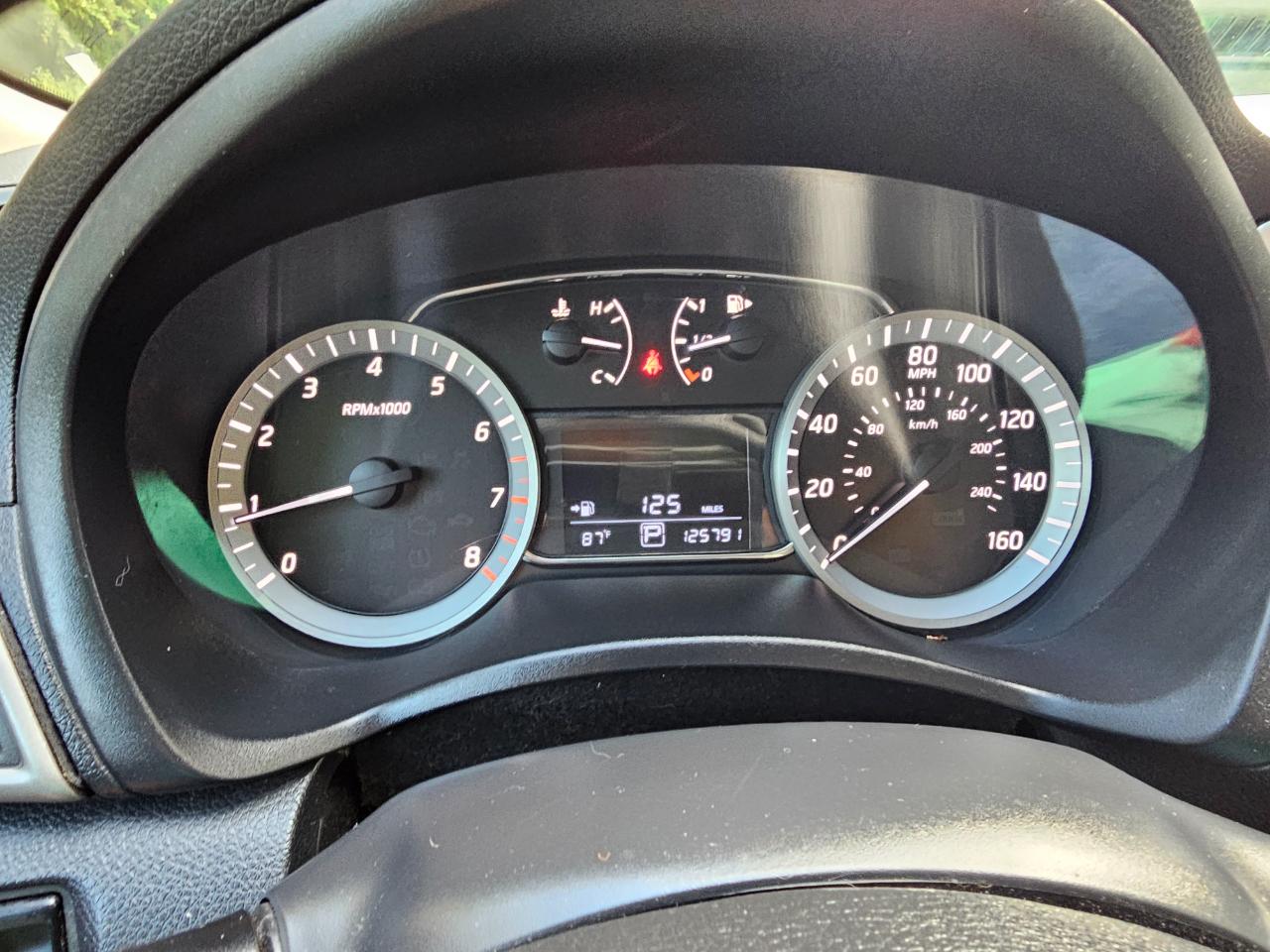 Nissan Sentra 4dr Sdn I4 CVT FE+ S 2015