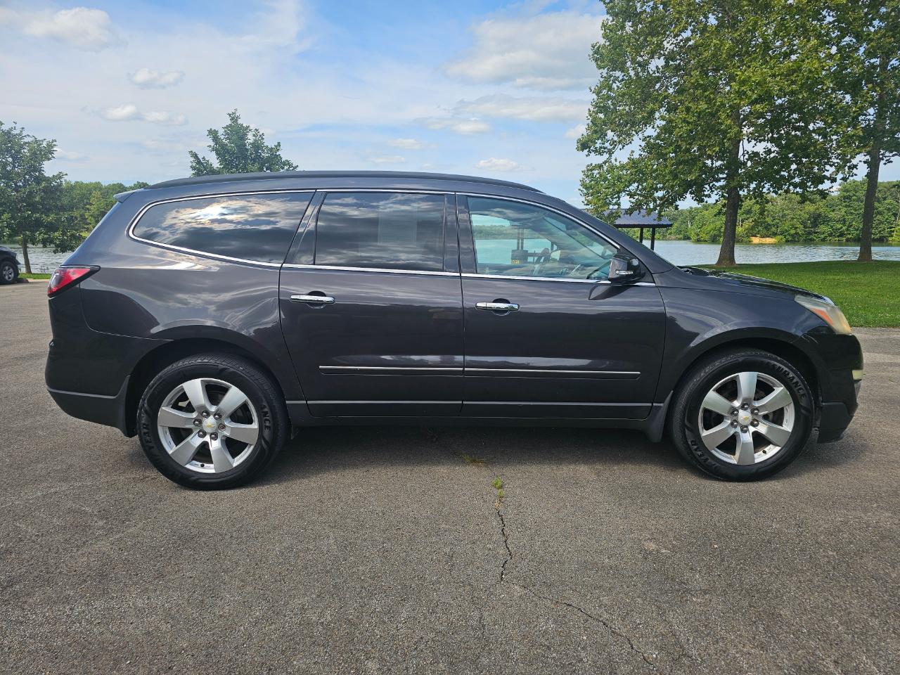 Chevrolet Traverse FWD 4dr LTZ 2013