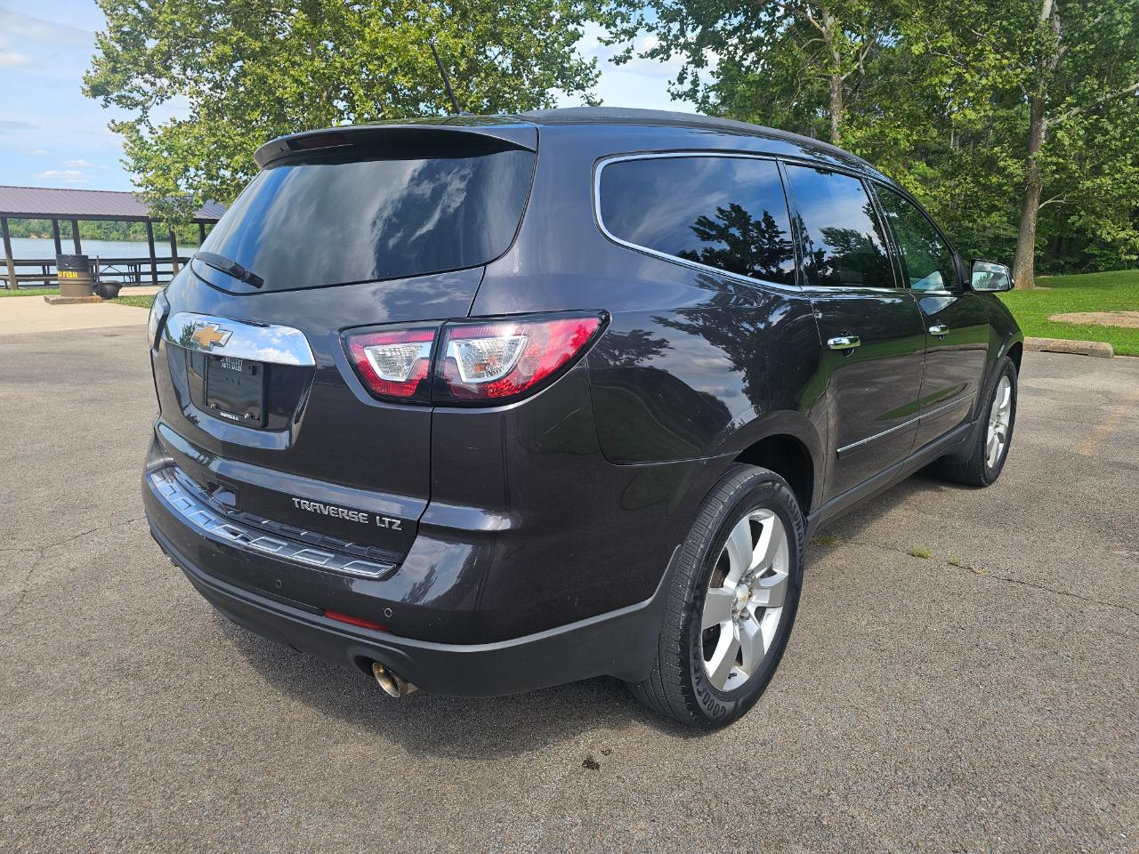 Chevrolet Traverse FWD 4dr LTZ 2013