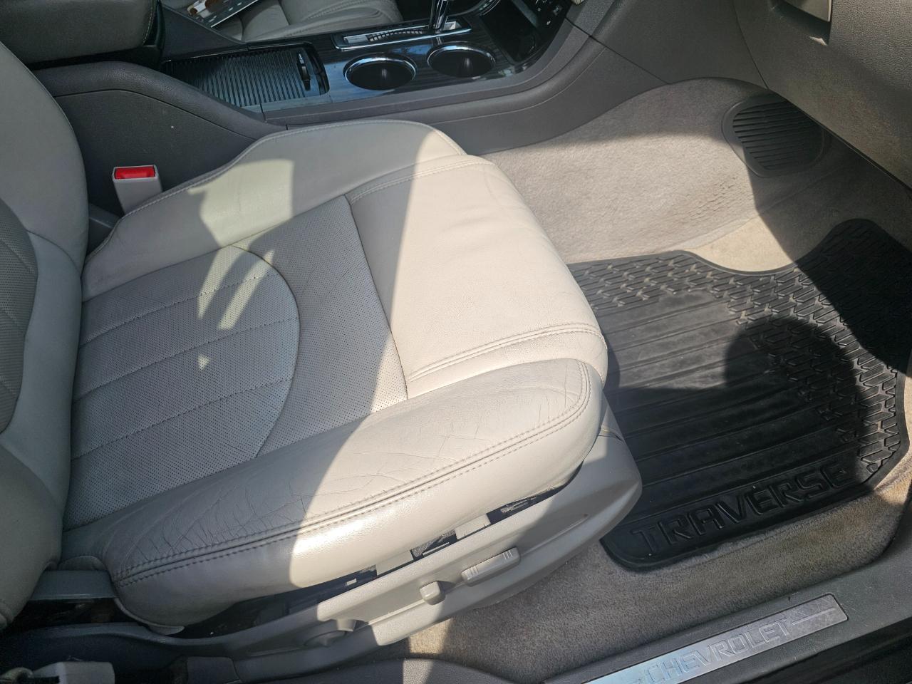 Chevrolet Traverse FWD 4dr LTZ 2013