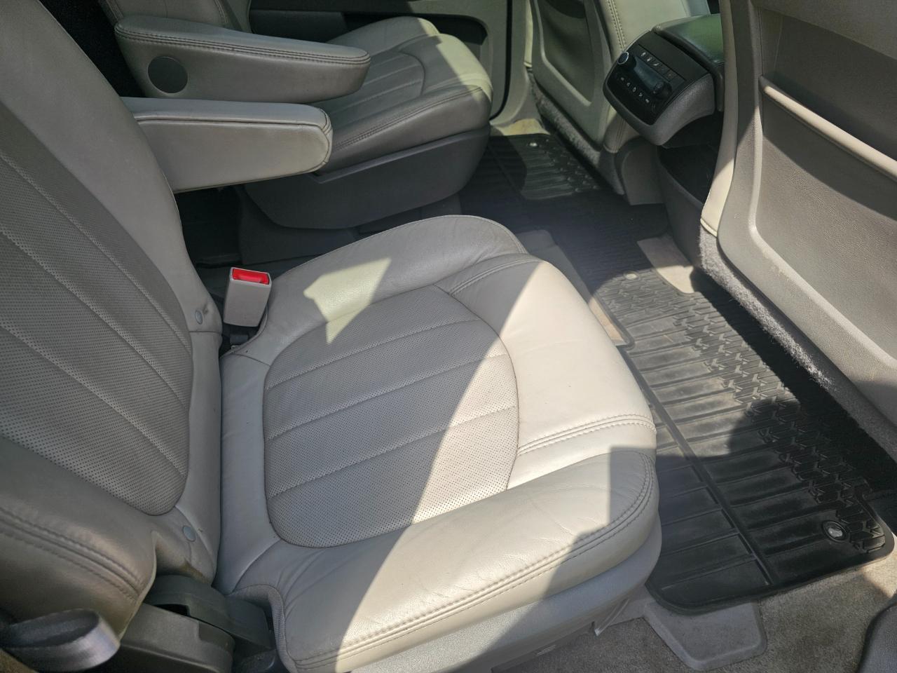 Chevrolet Traverse FWD 4dr LTZ 2013