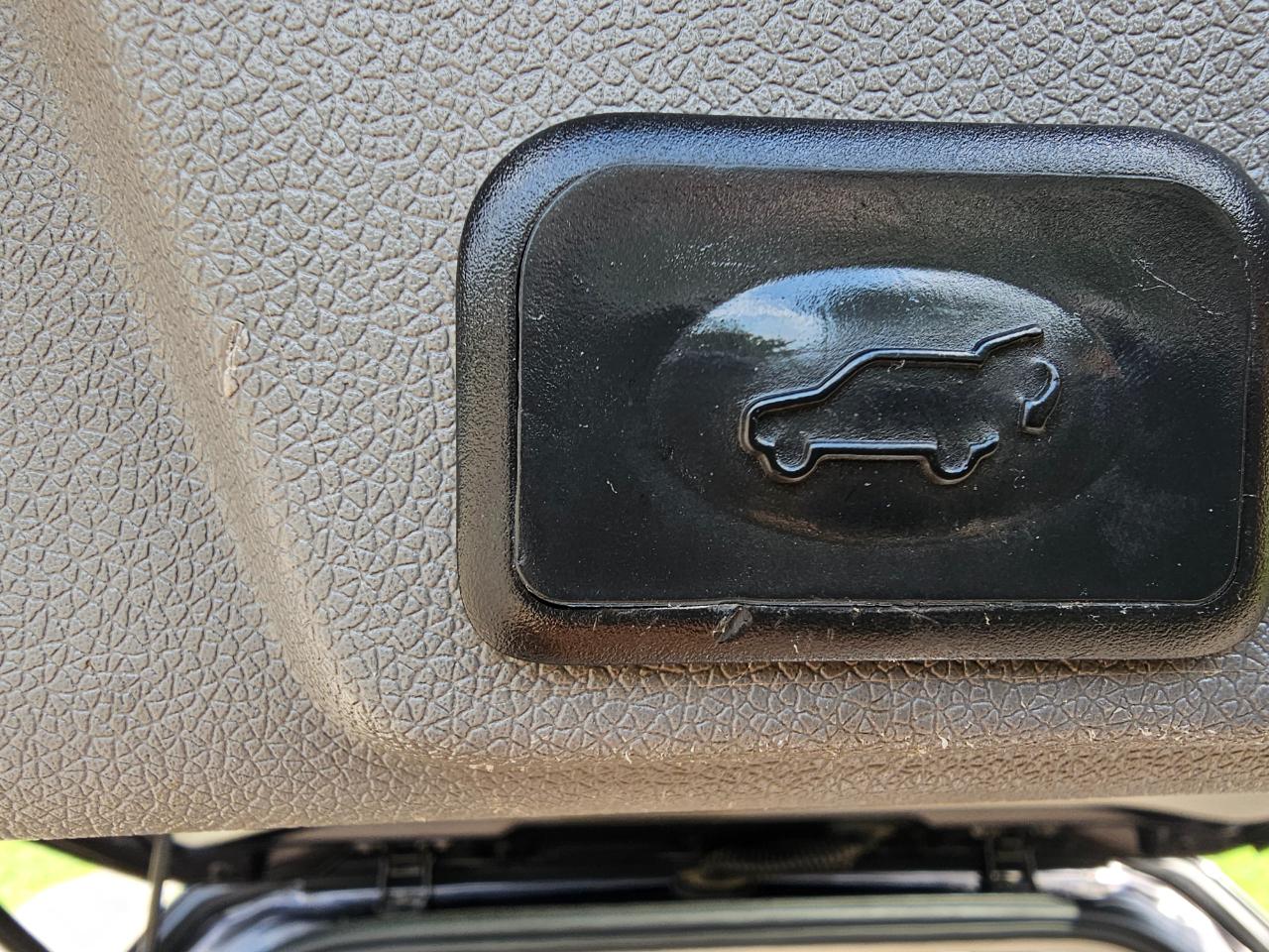 Chevrolet Traverse FWD 4dr LTZ 2013