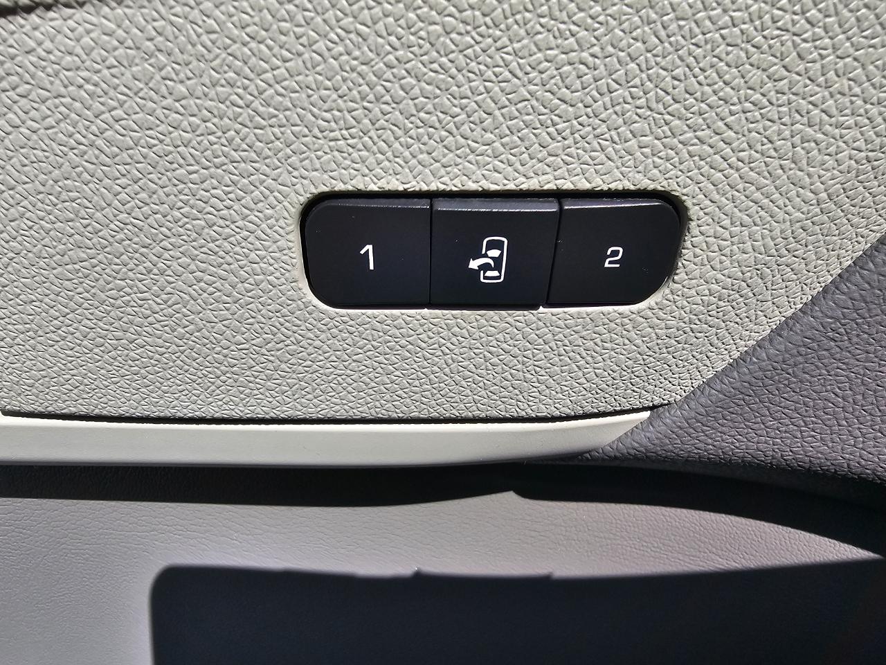 Chevrolet Traverse FWD 4dr LTZ 2013
