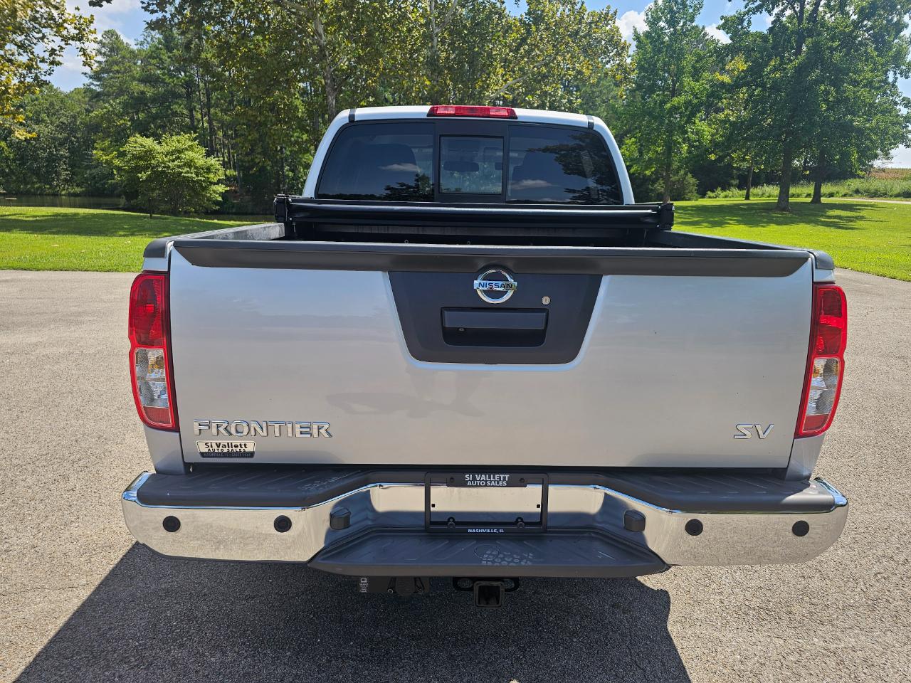 Nissan Frontier 2WD Crew Cab SWB Auto SV 2015