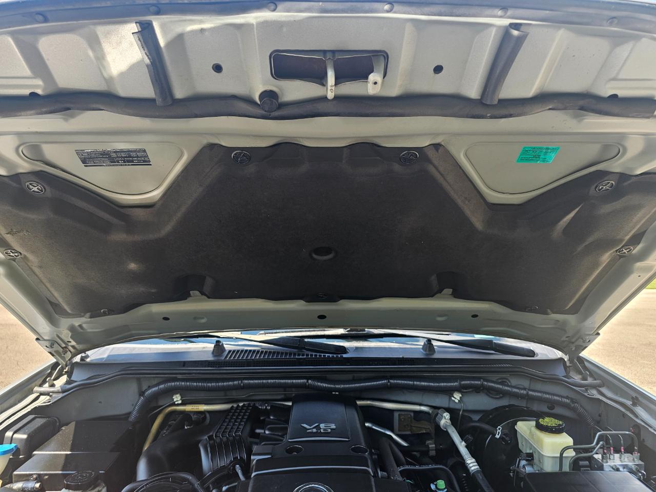 Nissan Frontier 2WD Crew Cab SWB Auto SV 2015