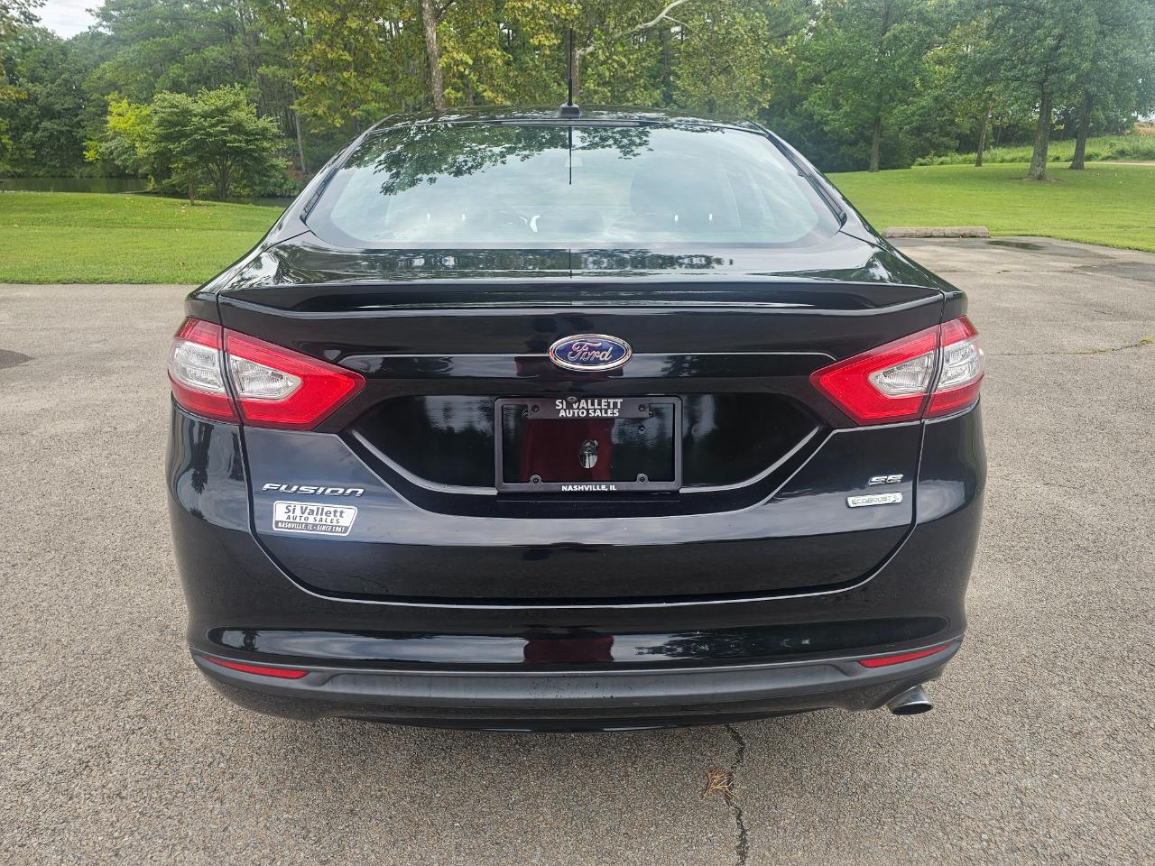 Ford Fusion 4dr Sdn SE FWD 2016