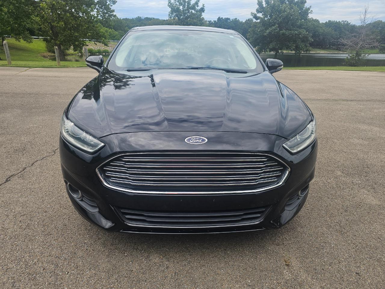 Ford Fusion 4dr Sdn SE FWD 2016