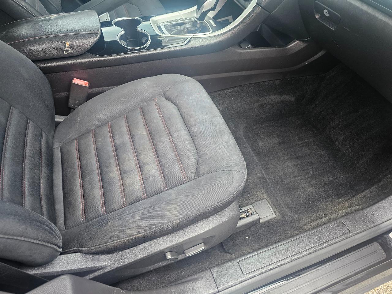 Ford Fusion 4dr Sdn SE FWD 2016