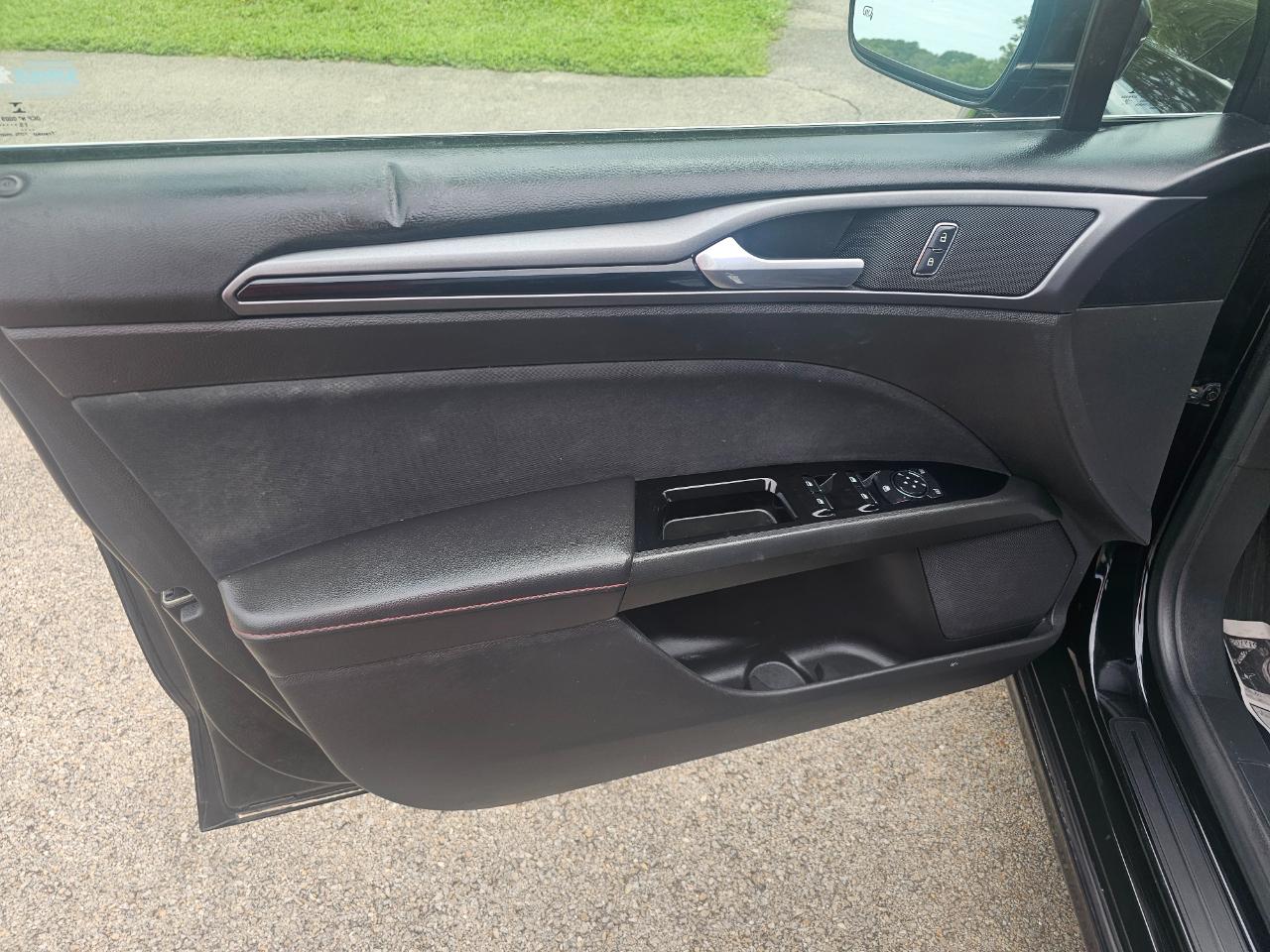 Ford Fusion 4dr Sdn SE FWD 2016