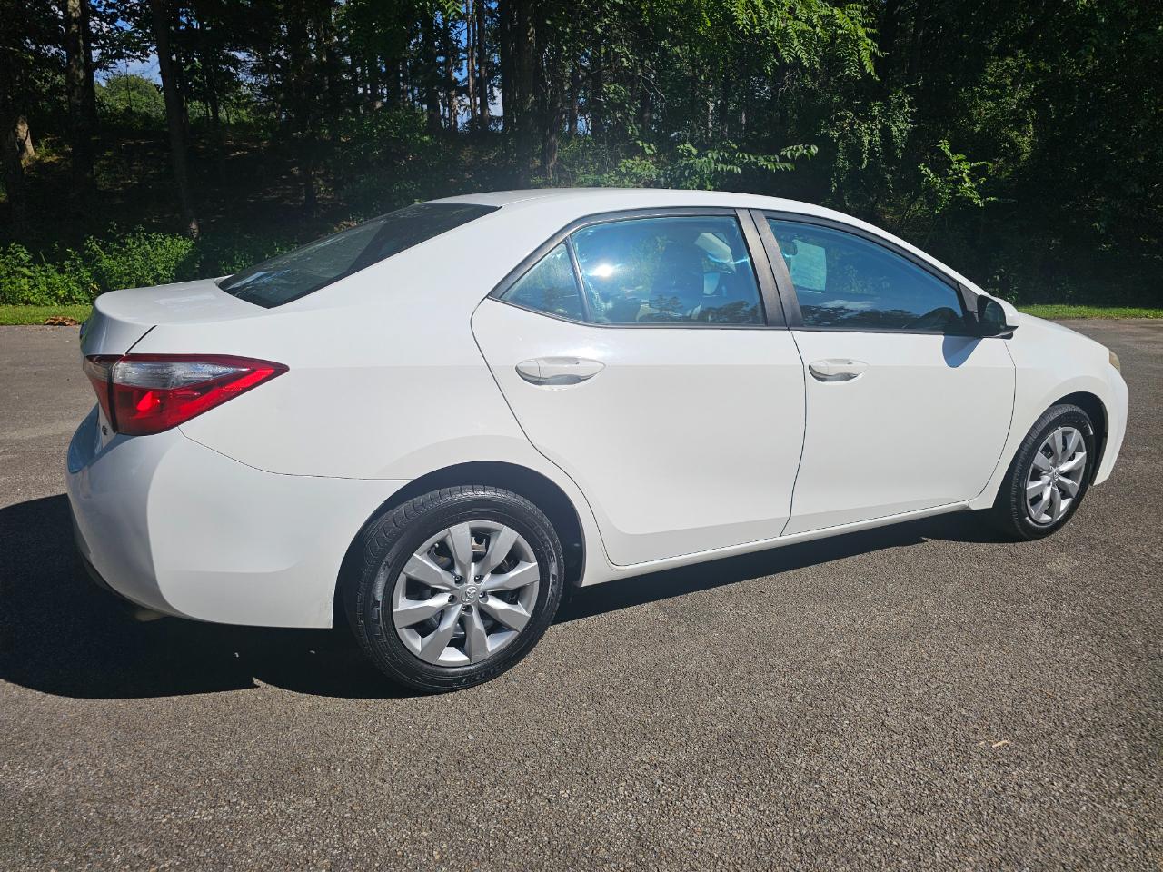 Toyota Corolla 4dr Sdn CVT LE Premium (Natl) 2015