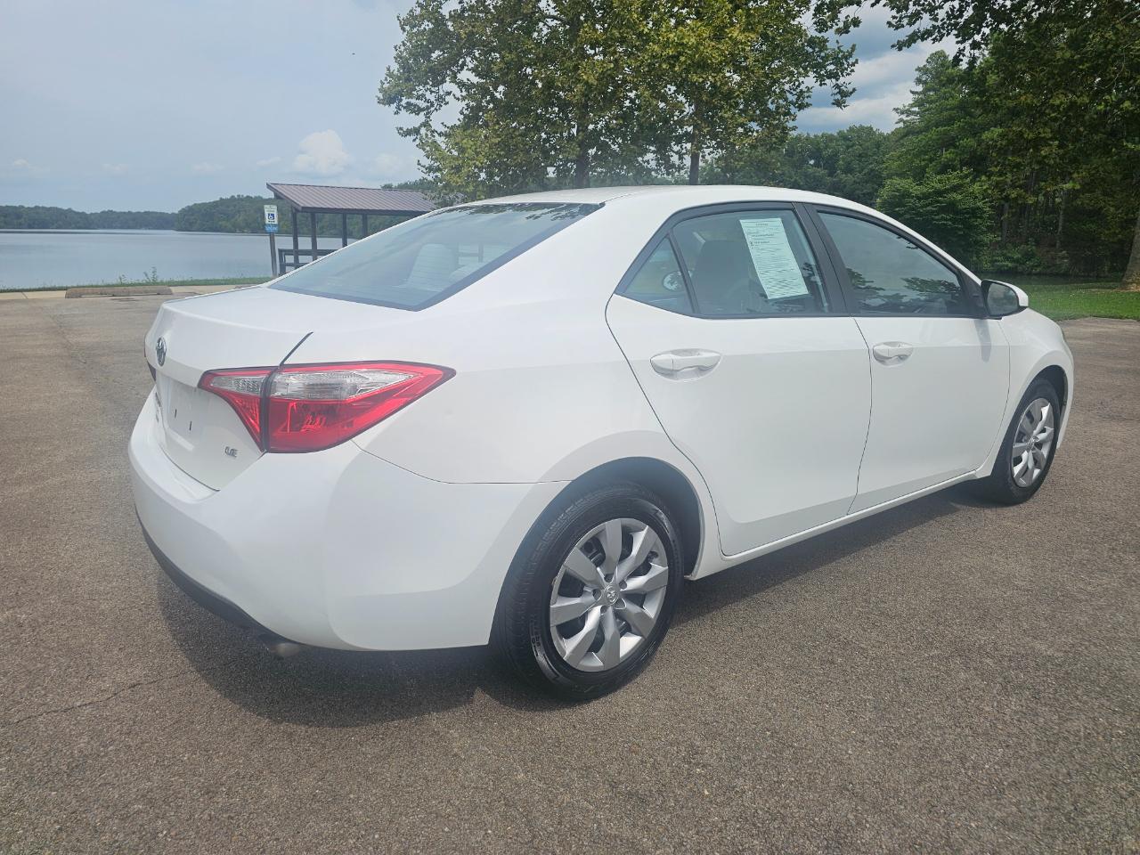 Toyota Corolla 4dr Sdn CVT LE Premium (Natl) 2015