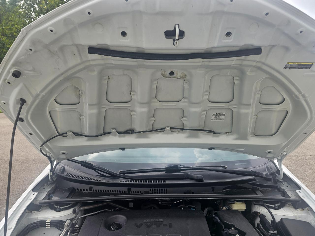 Toyota Corolla 4dr Sdn CVT LE Premium (Natl) 2015
