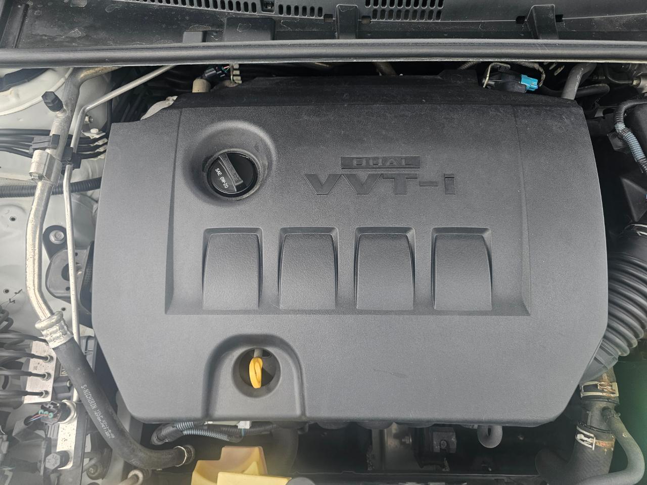 Toyota Corolla 4dr Sdn CVT LE Premium (Natl) 2015