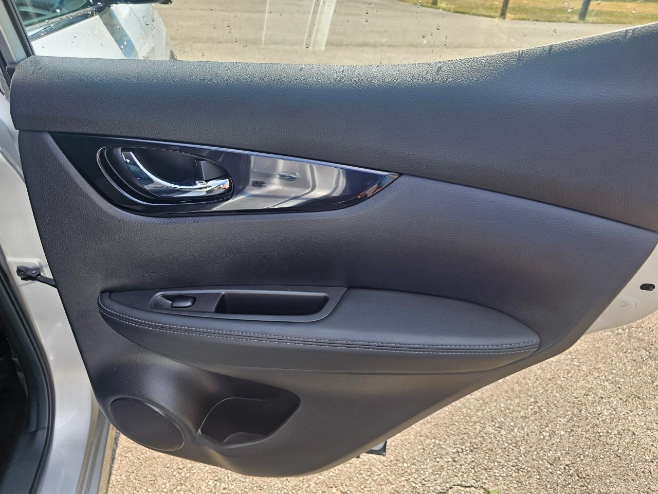 Nissan Rogue Sport FWD SL 2017
