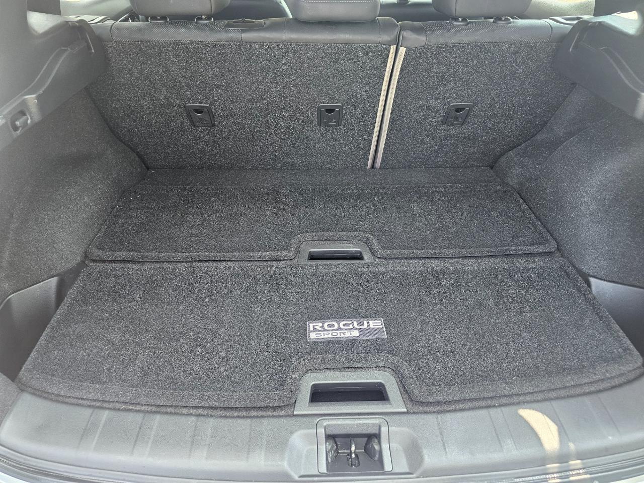 Nissan Rogue Sport FWD SL 2017