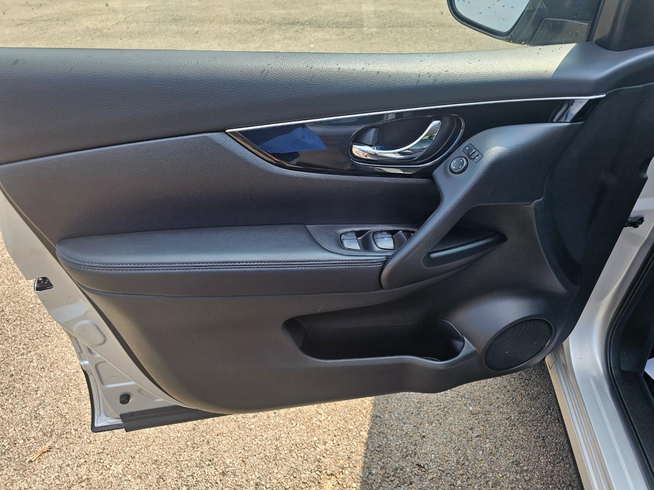 Nissan Rogue Sport FWD SL 2017