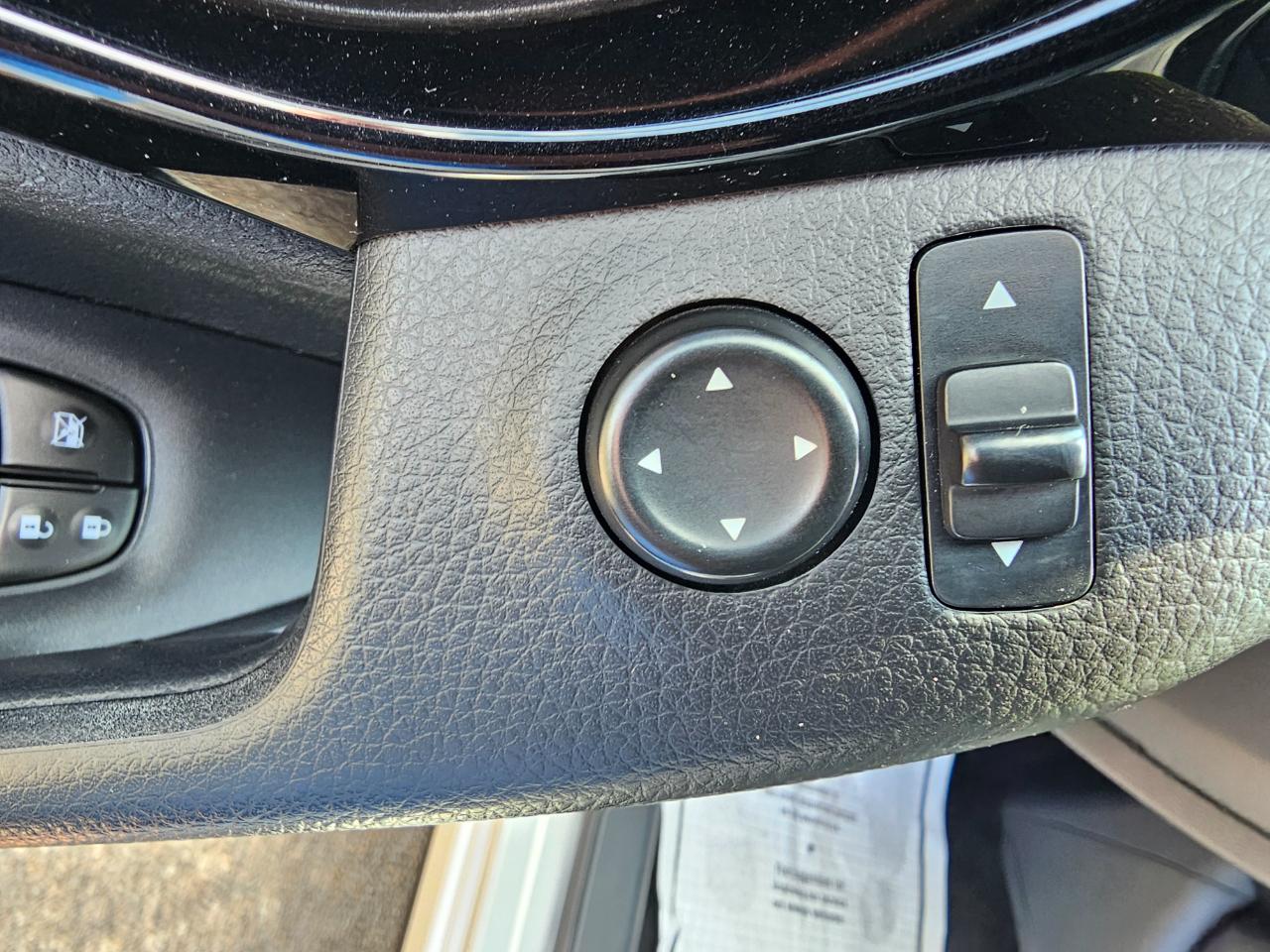 Nissan Rogue Sport FWD SL 2017