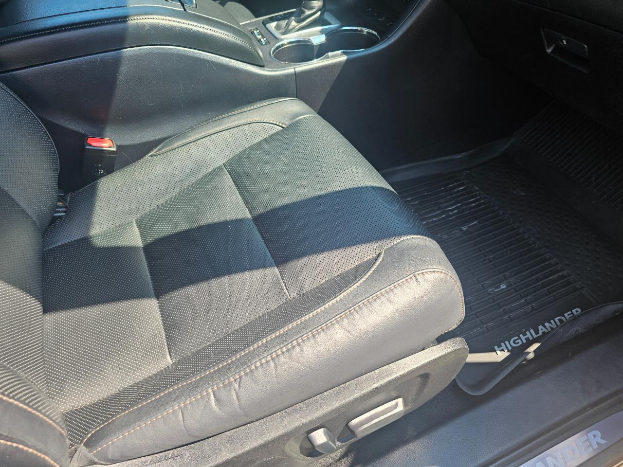 Toyota Highlander Limited V6 AWD (Natl) 2018
