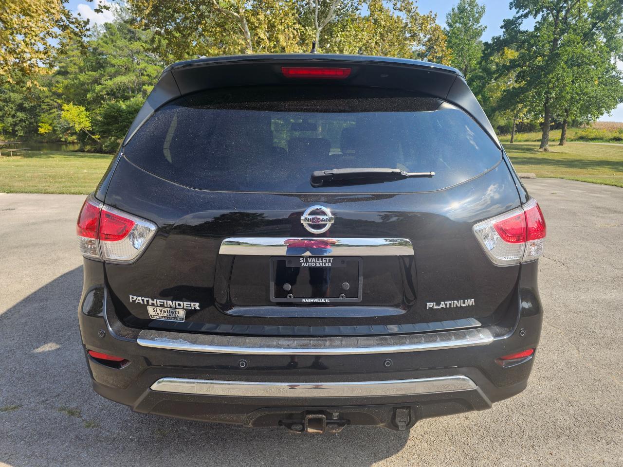 Nissan Pathfinder 2WD 4dr Platinum 2014