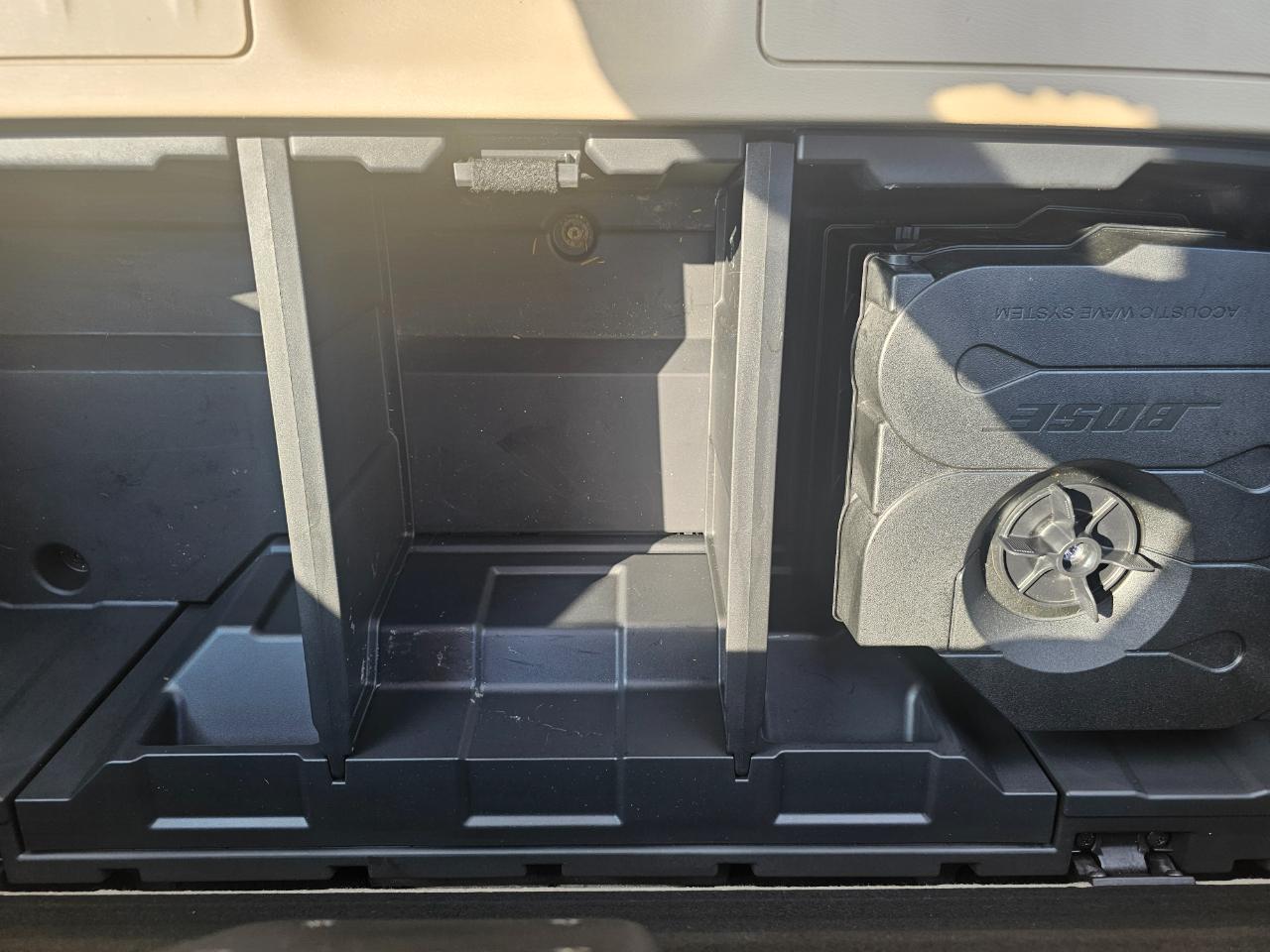 Nissan Pathfinder 2WD 4dr Platinum 2014