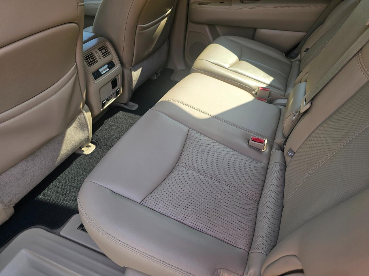 Nissan Pathfinder 2WD 4dr Platinum 2014