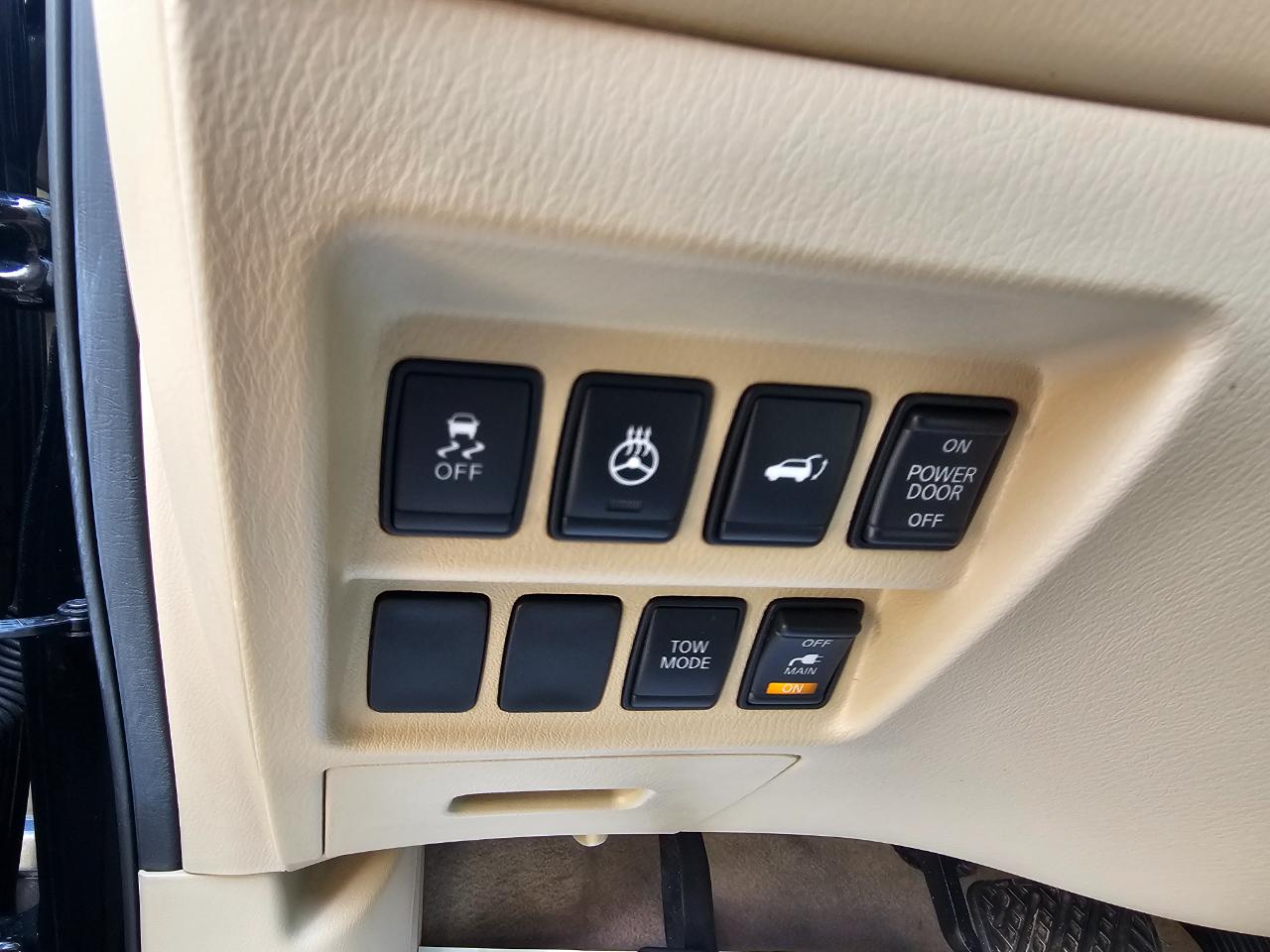 Nissan Pathfinder 2WD 4dr Platinum 2014