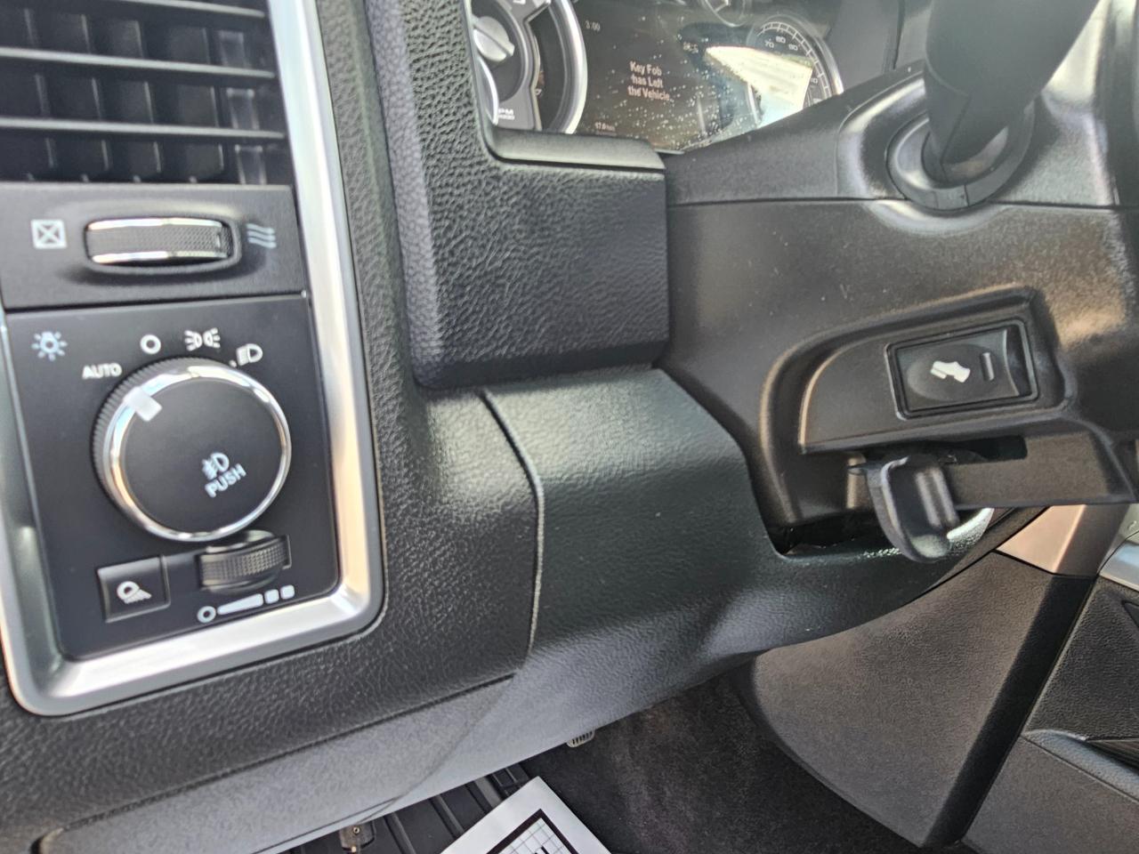 RAM 2500 4WD Crew Cab 149" Longhorn Limited 2015