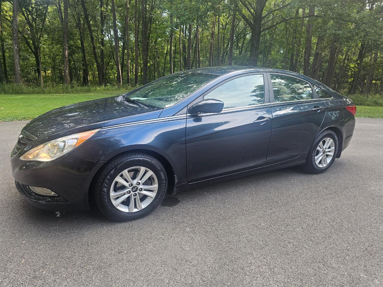 Hyundai Sonata 4dr Sdn 2.4L Auto GLS 2013