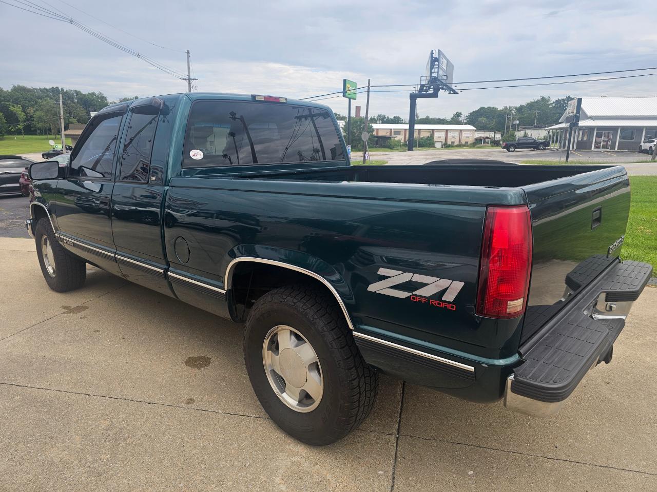 Chevrolet C/K 1500 Ext Cab 141.5" WB 4WD 1998