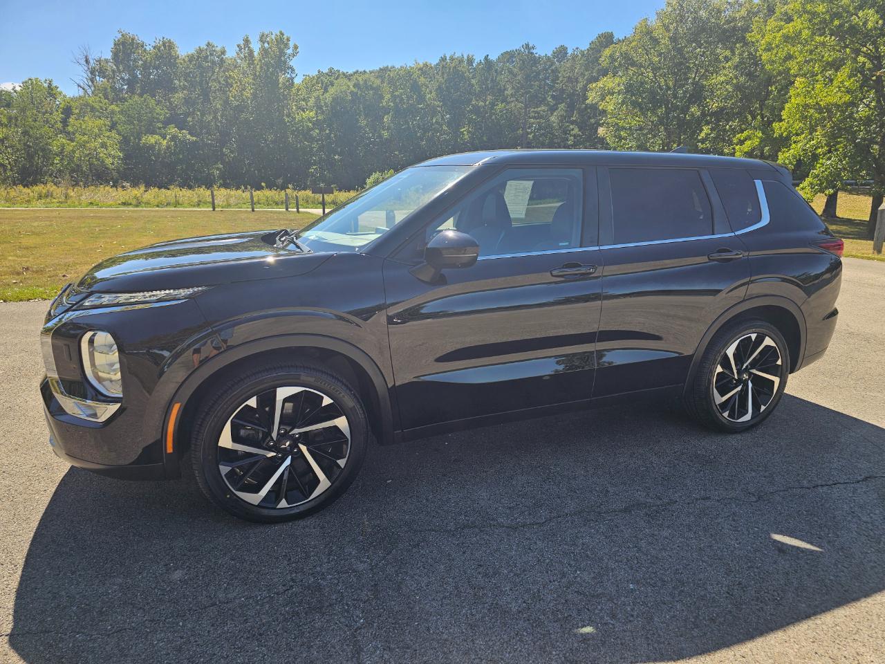 Mitsubishi Outlander SE Launch Edition S-AWC 2022