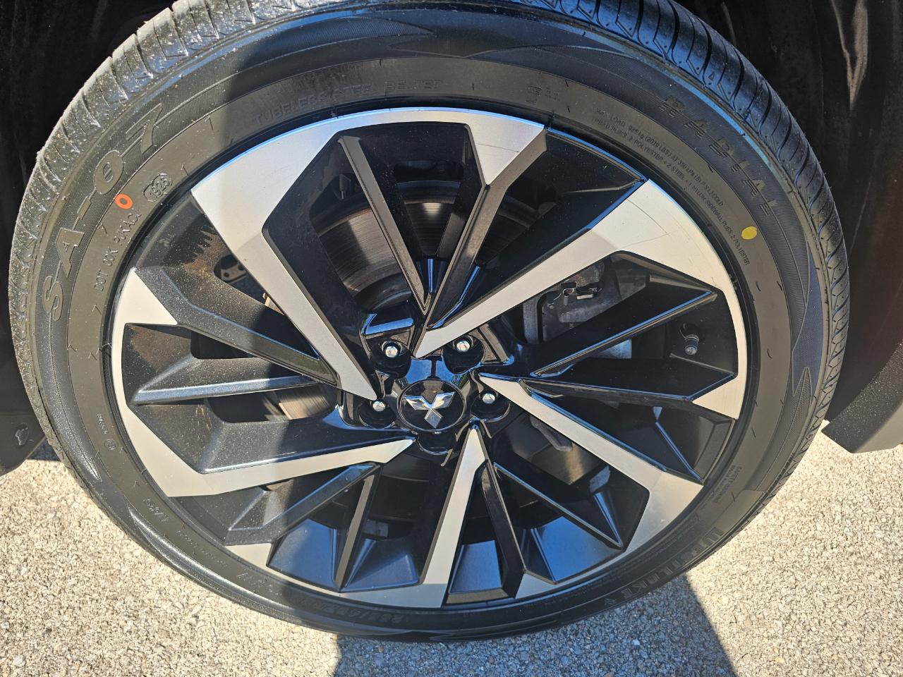Mitsubishi Outlander SE Launch Edition S-AWC 2022
