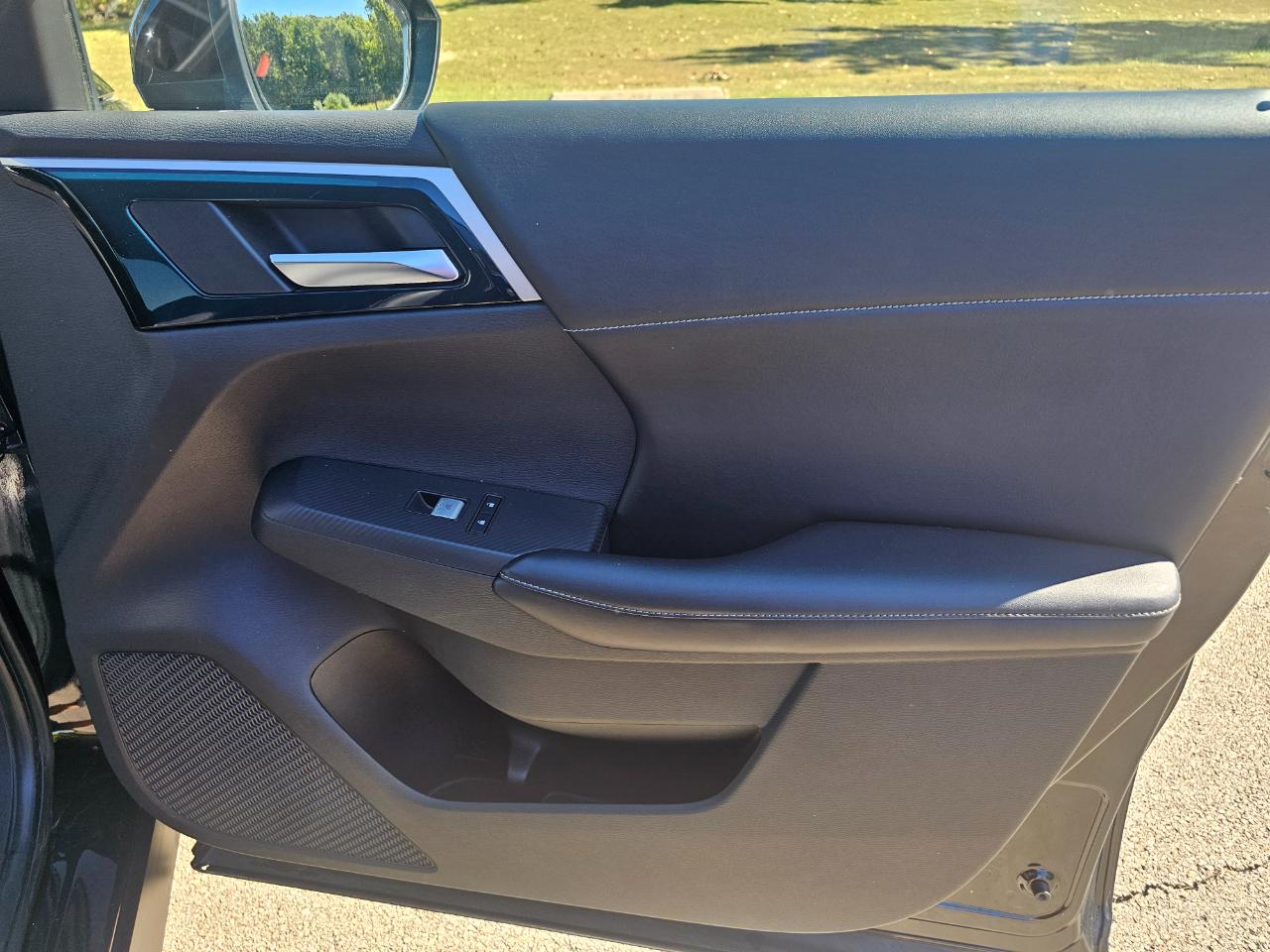 Mitsubishi Outlander SE Launch Edition S-AWC 2022