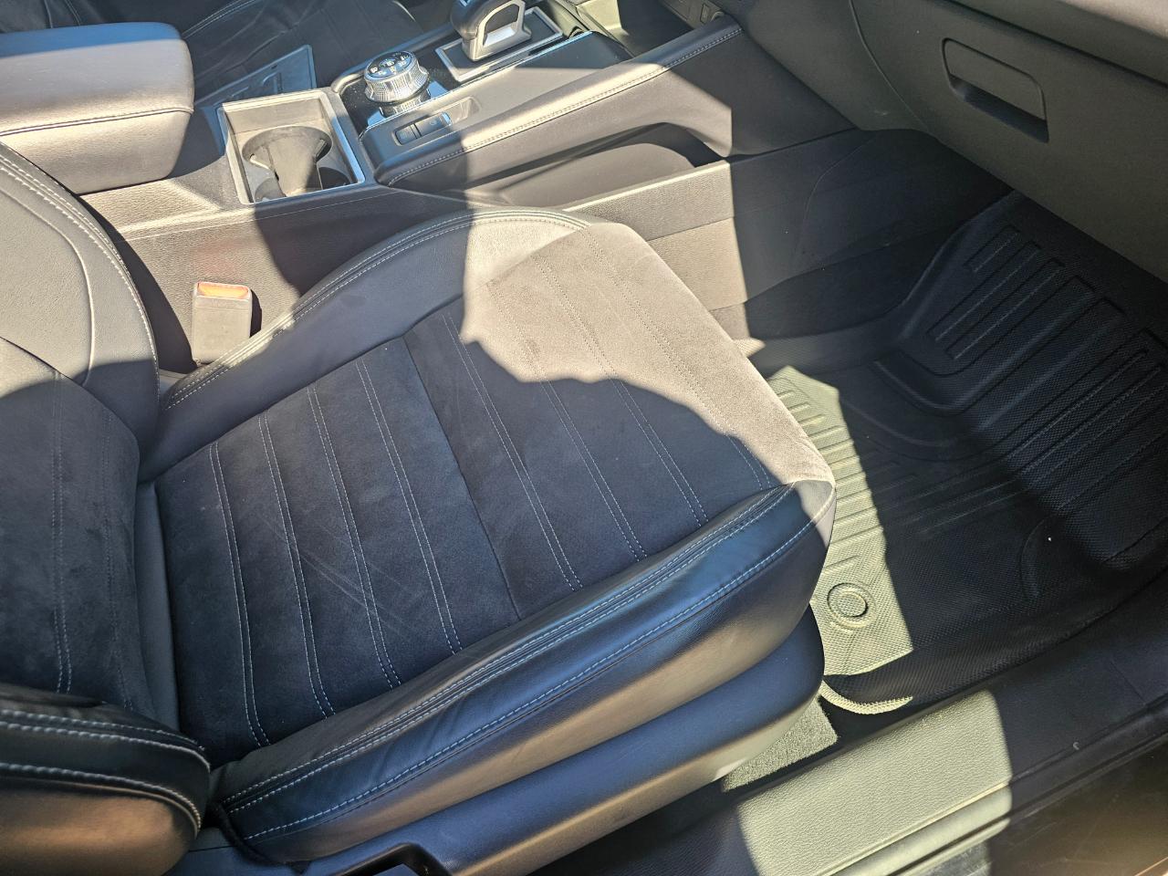 Mitsubishi Outlander SE Launch Edition S-AWC 2022