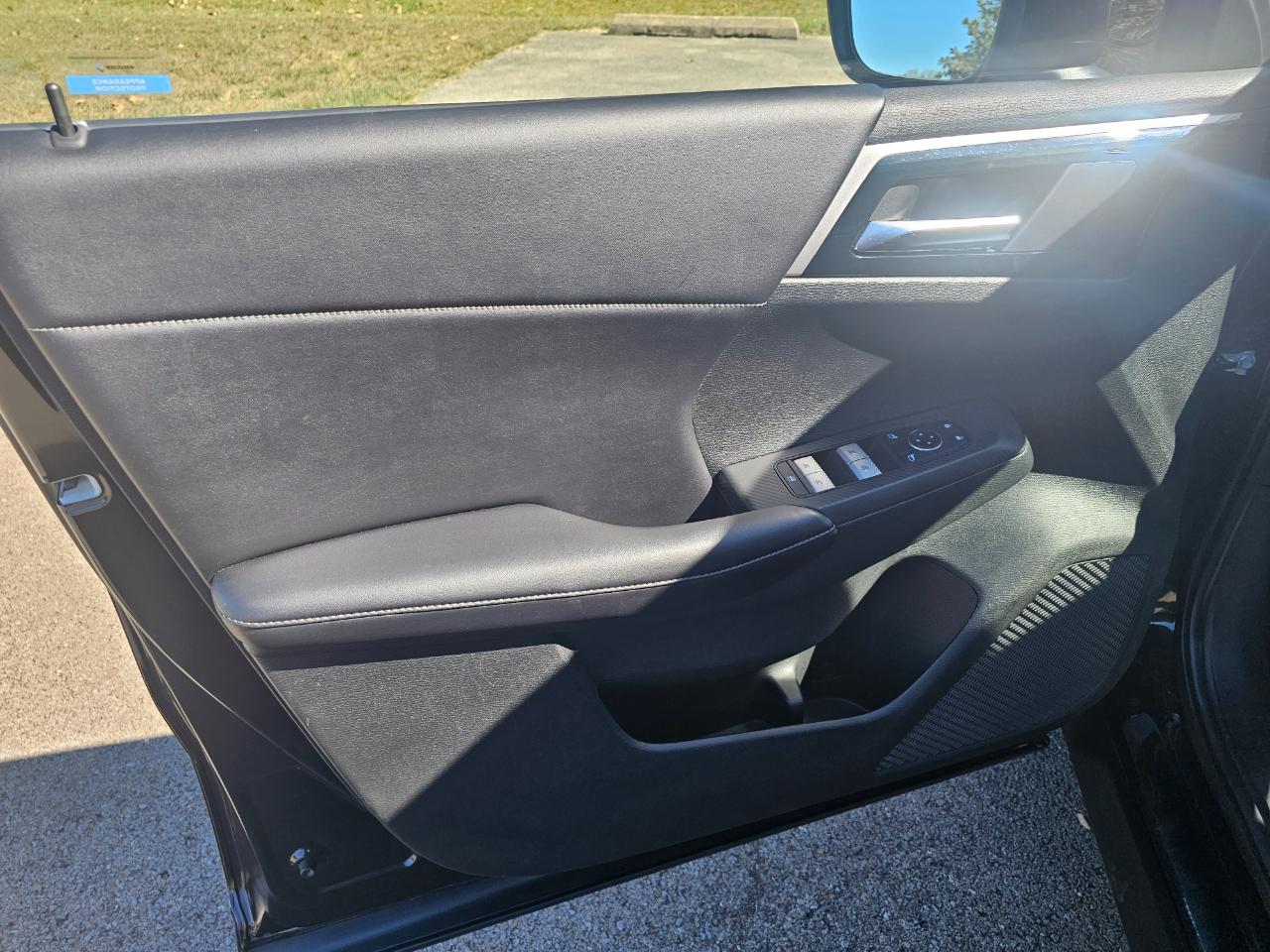 Mitsubishi Outlander SE Launch Edition S-AWC 2022