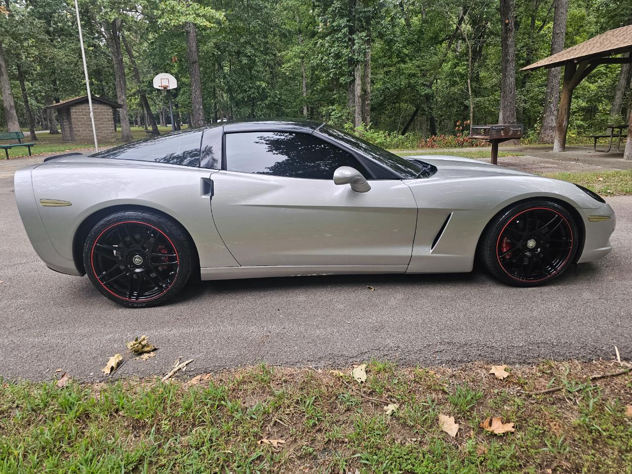Chevrolet Corvette 2dr Cpe 2005