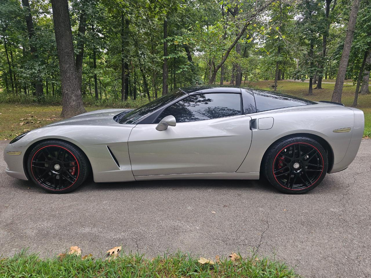 Chevrolet Corvette 2dr Cpe 2005