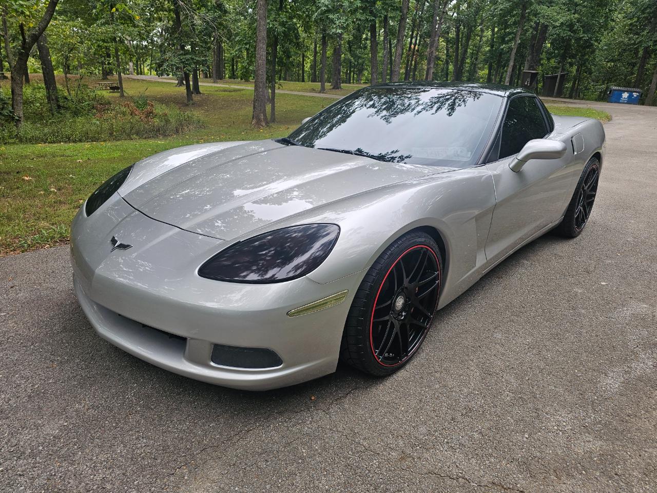Chevrolet Corvette 2dr Cpe 2005
