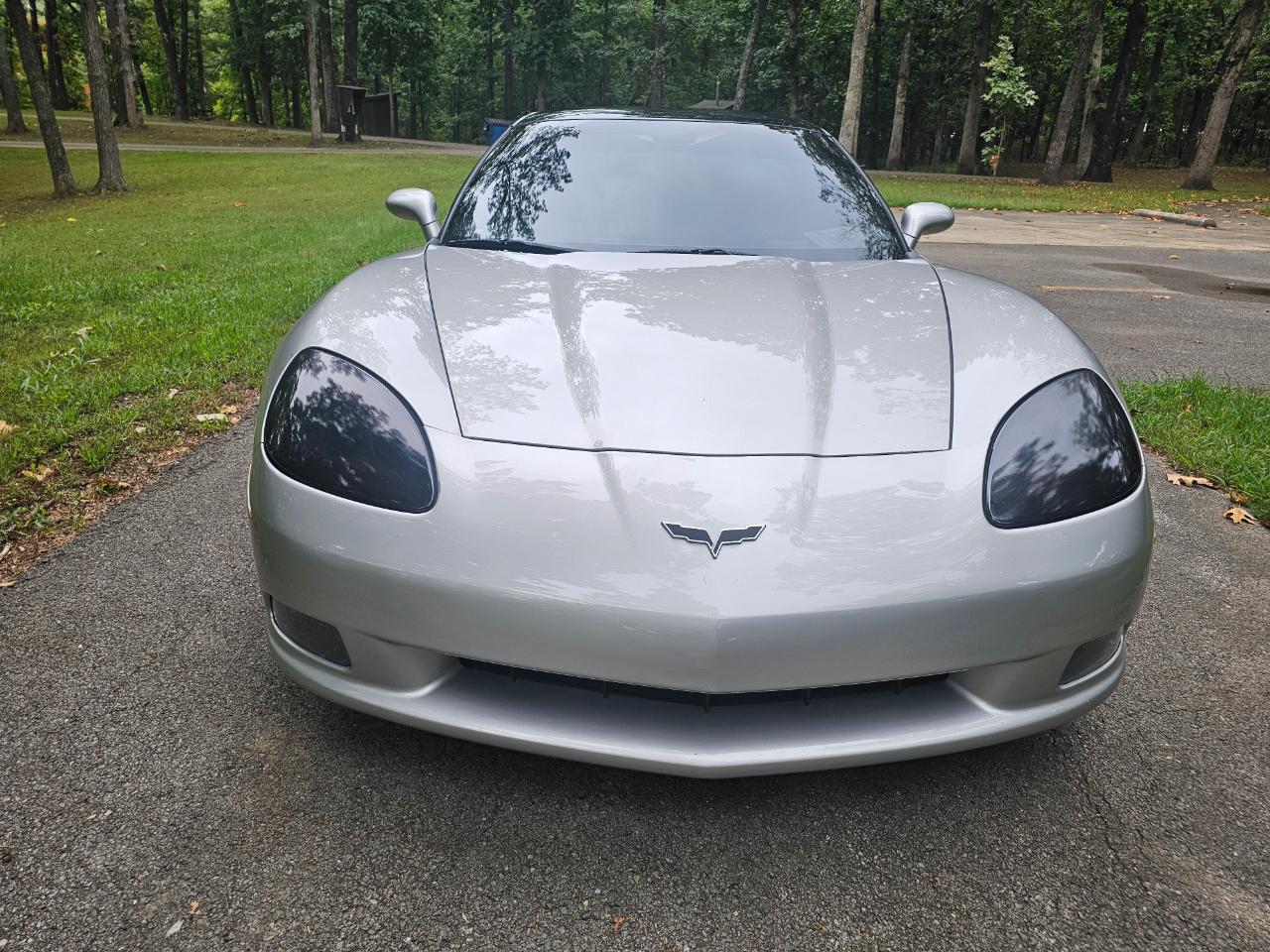Chevrolet Corvette 2dr Cpe 2005