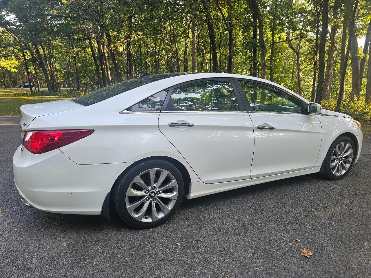 Hyundai Sonata 4dr Sdn 2.0T Auto Limited 2012