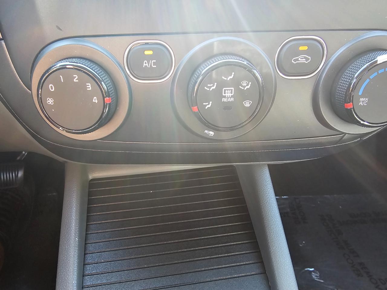 Kia Forte LX Auto 2017