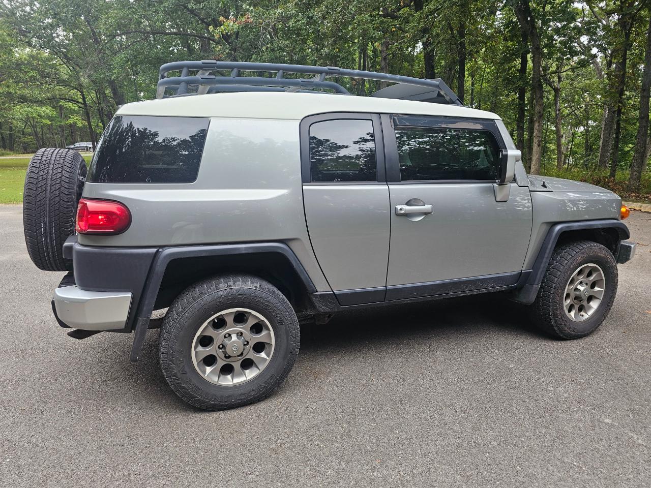 Toyota FJ Cruiser 4WD 4dr Man (Natl) 2011