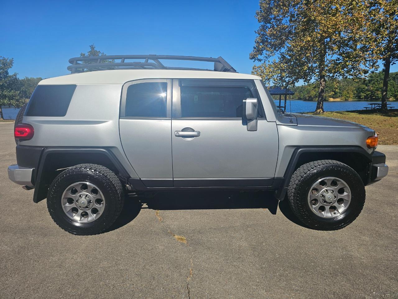 Toyota FJ Cruiser 4WD 4dr Man (Natl) 2011