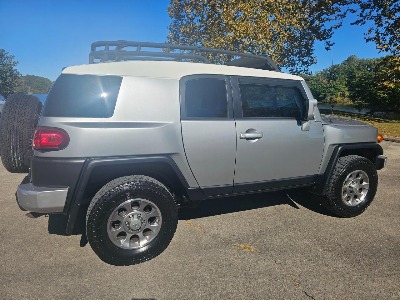 Toyota FJ Cruiser 4WD 4dr Man (Natl) 2011