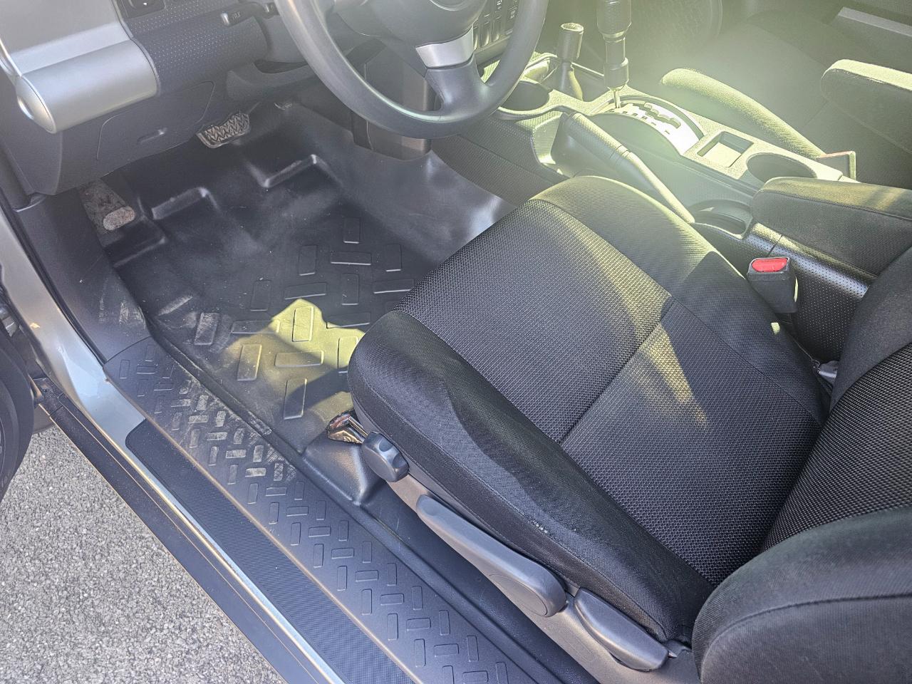 Toyota FJ Cruiser 4WD 4dr Man (Natl) 2011
