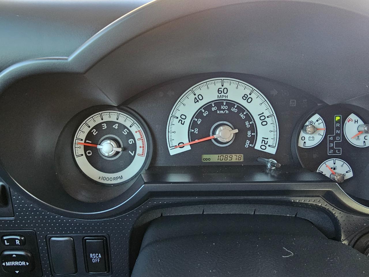 Toyota FJ Cruiser 4WD 4dr Man (Natl) 2011